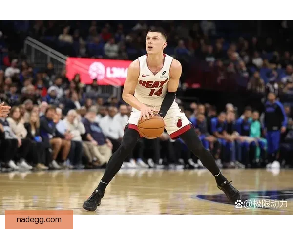 NBA直播湖人对决热火G4第四节关键时刻全程回顾与解析